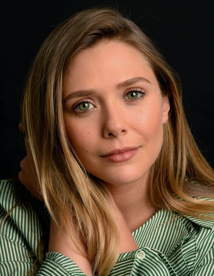 Beautiful Elizabeth Olsen - 9GAG