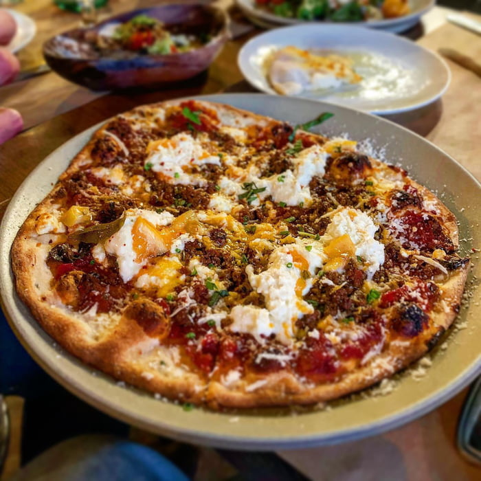 Spanish Pizza Coca With Lamb Tomato Feta Burrata Curry Lemon And Chile Oil Delicious 9gag