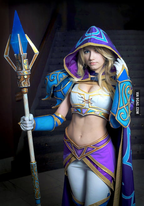 Crystal Maiden Cosplay 9gag