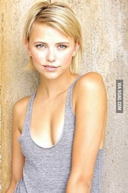 Riley voelkel hot