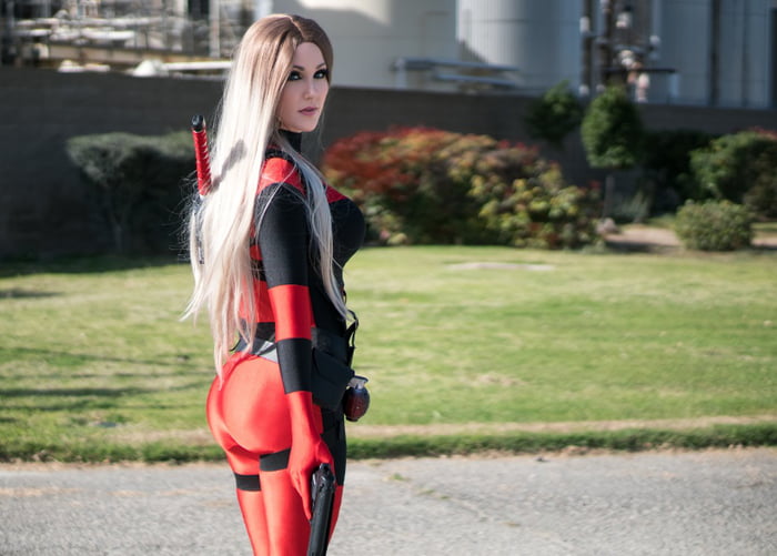 Lady Deadpool - Angie Griffin - 9GAG