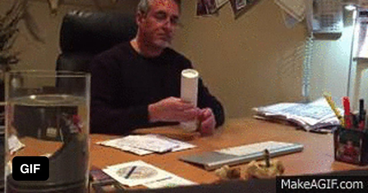 Sending glitter in the mail 9GAG