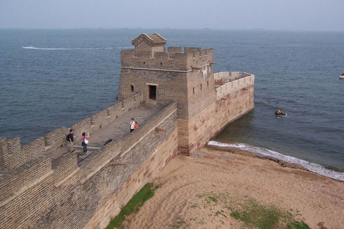 Where The Great Wall Of China Ends In Ocean 9gag