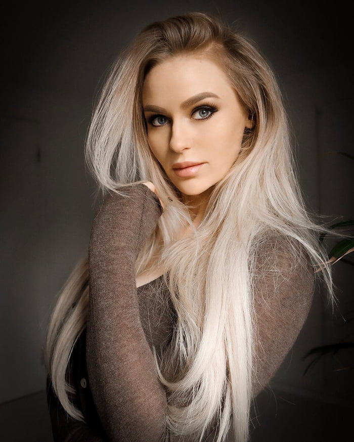 Anna Nystrom - 9GAG