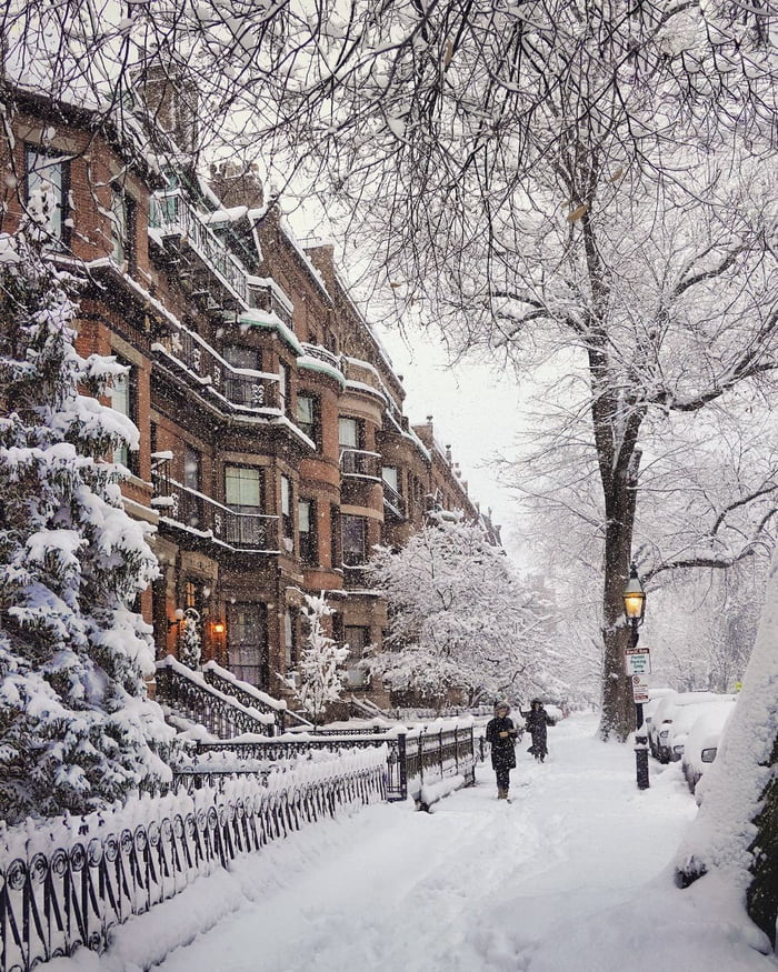 Snowy morning in Back Bay, Boston, Massachusetts. - 9GAG