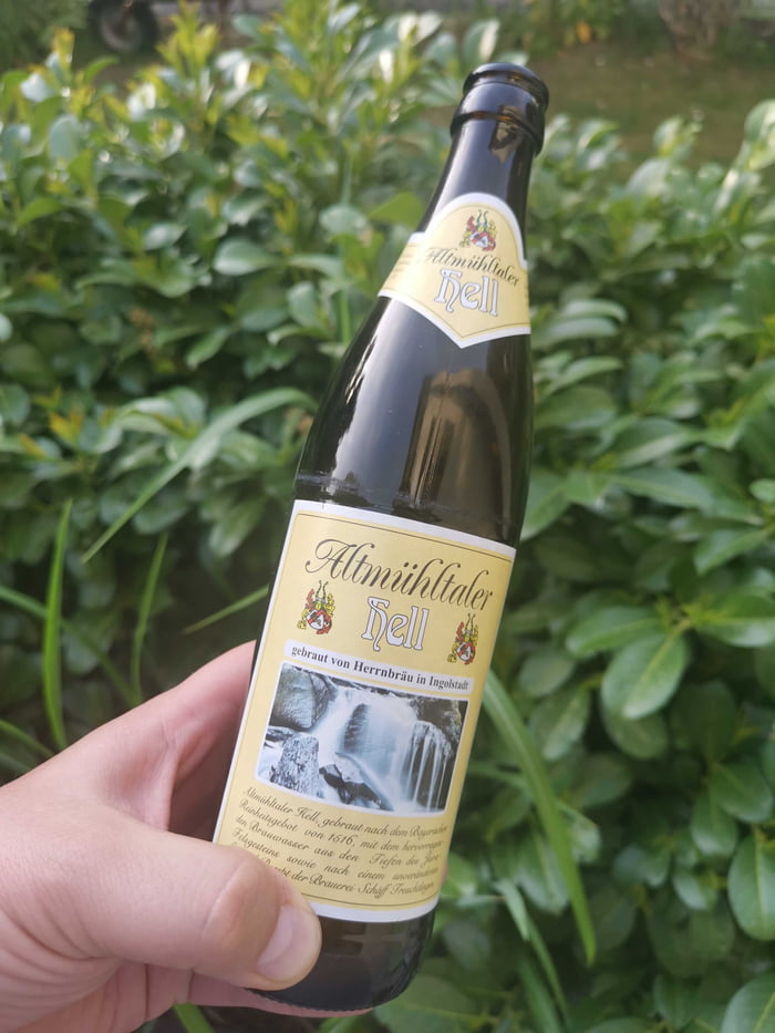 Prost Buben, wegen der Wärme und so.. 9GAG