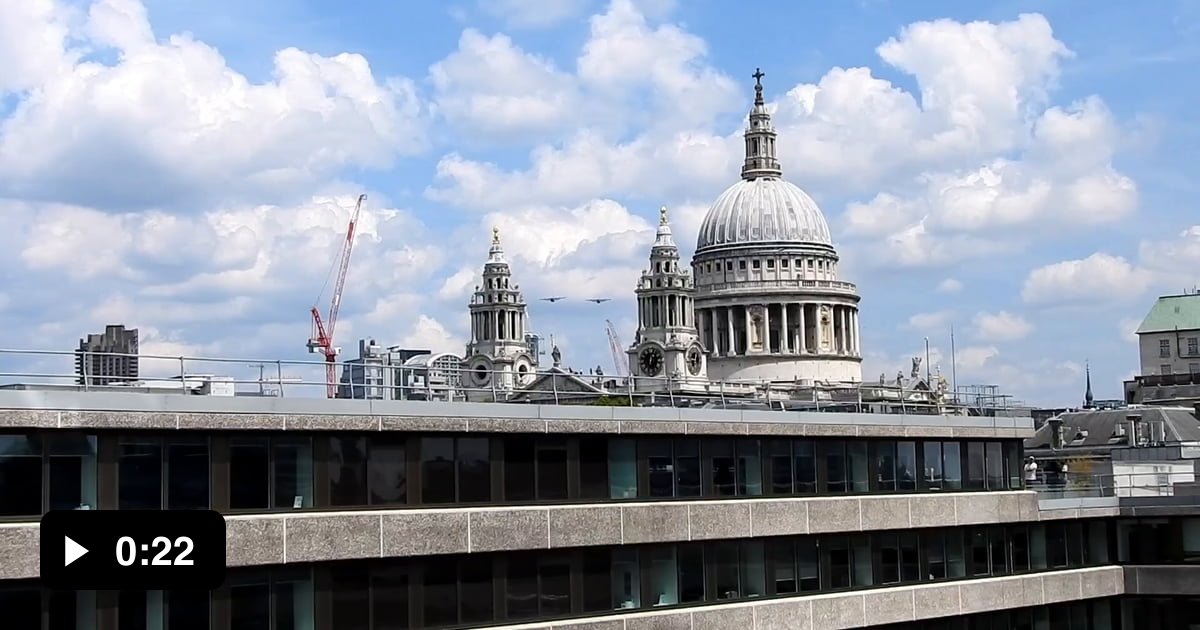 C130s over St.Pauls for jubilee 9GAG