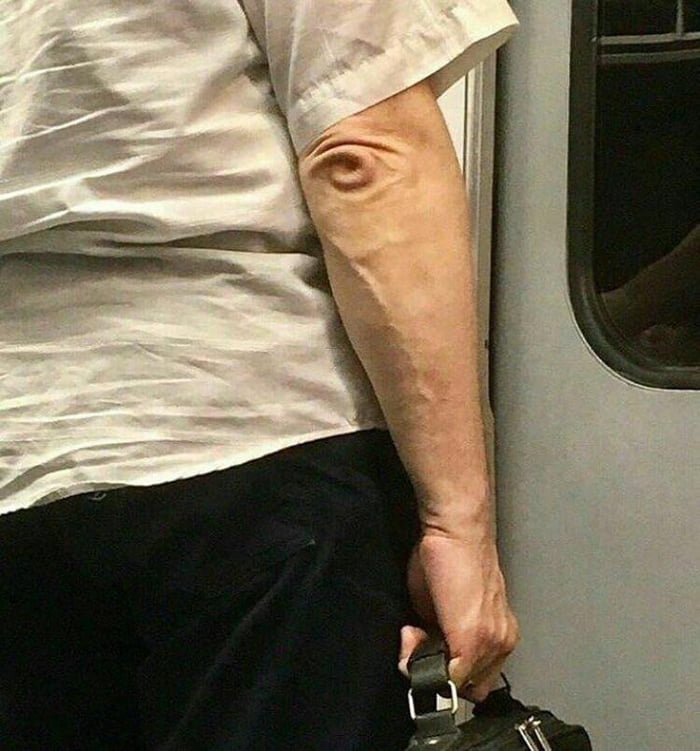 Вас заметили мем