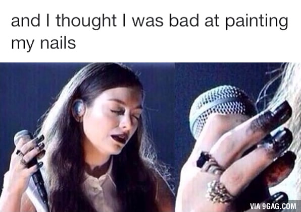 There is something wrong with her - 9GAG
