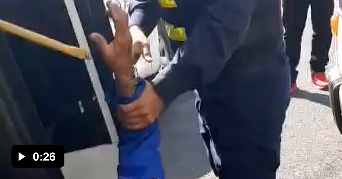 When I hear a strange noise in my room at 3 a.m 9GAG