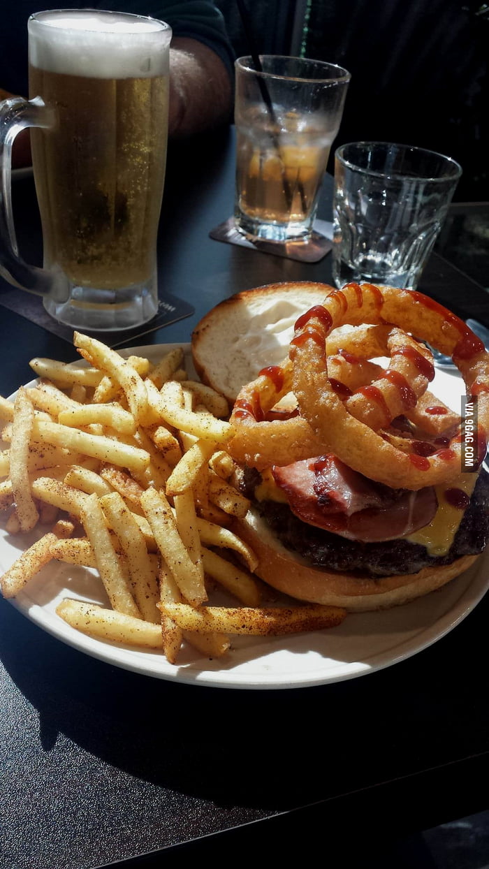 Bacon burger & a beer 9GAG