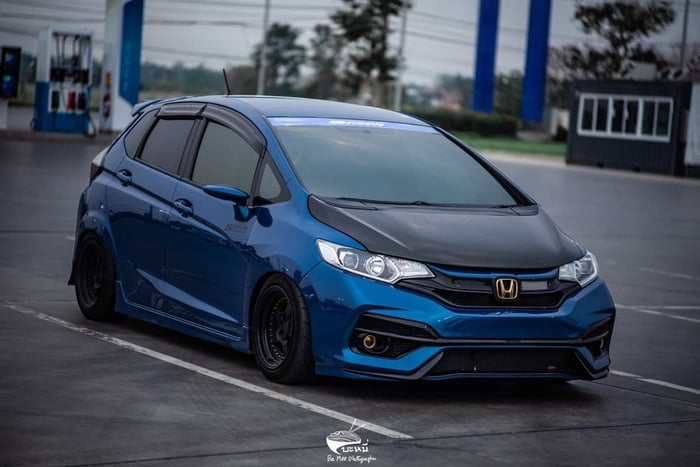 Honda Fit Sport - 9GAG