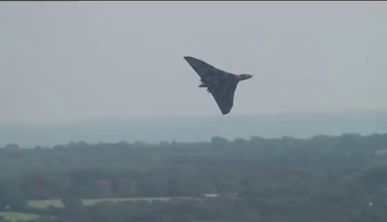 Does the VULCAN XH558 have most terrifying sound of war?