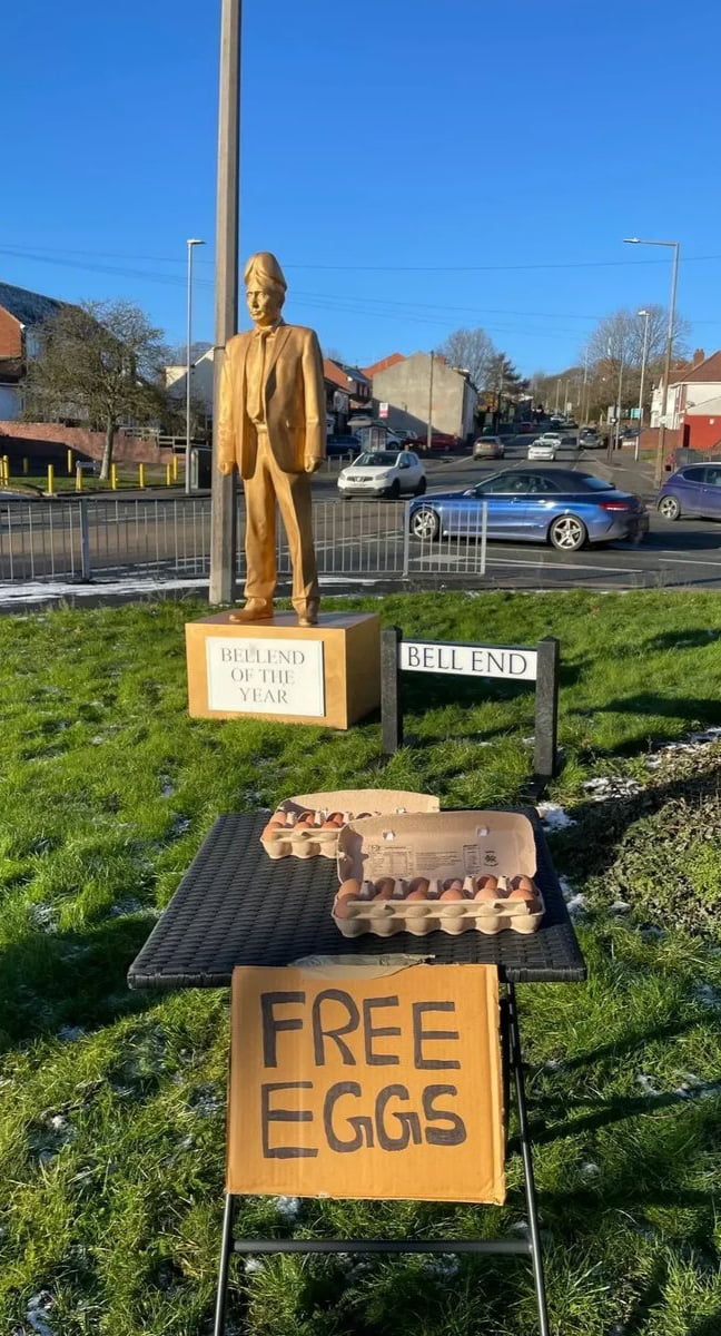 Bellend of the Year Statue in Bell End, UK 9GAG