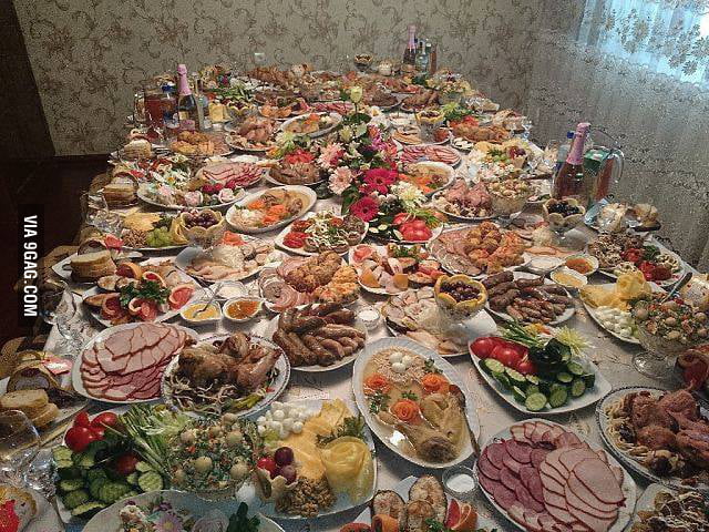 My Family Be Like We ll Not Prepare Too Much Food For This Christmas 