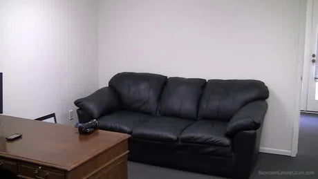 Selling A Slightly Used Couch 9gag