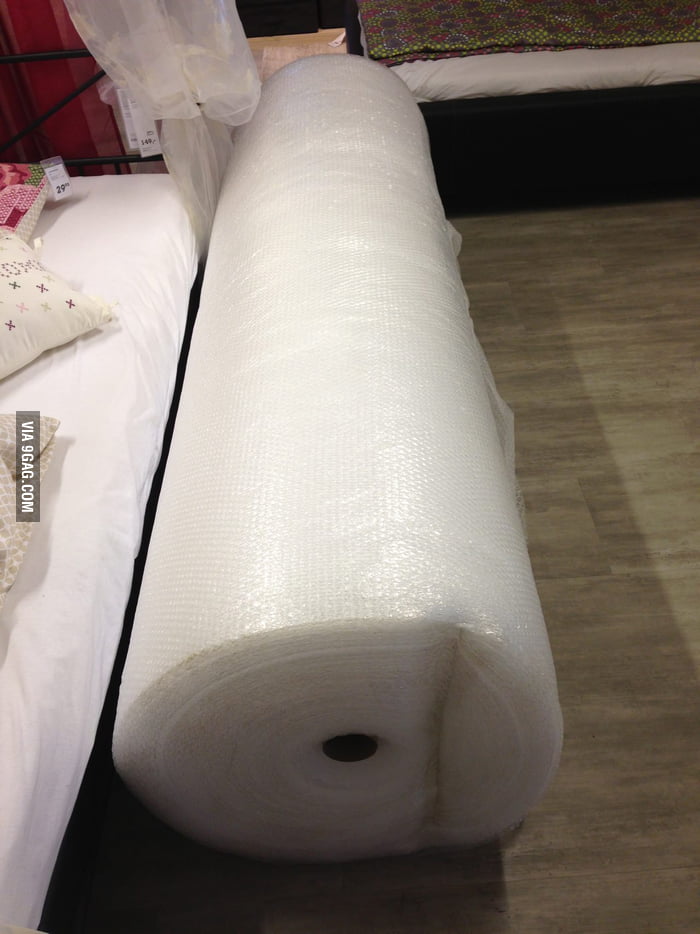 Extra large bubble wrap roll the perfect christmas present 9GAG