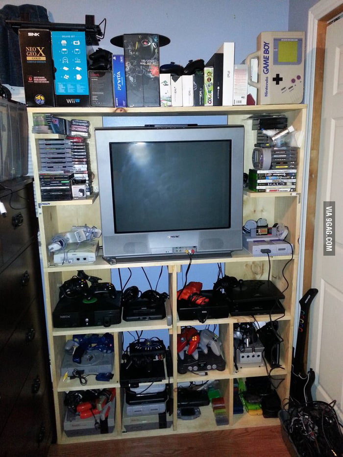 My retro gaming setup - 9GAG