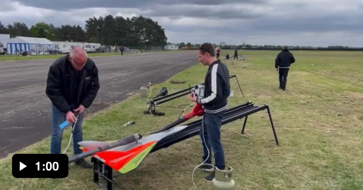 Super Fast RC Jet with V1 Pulso Engine 9GAG