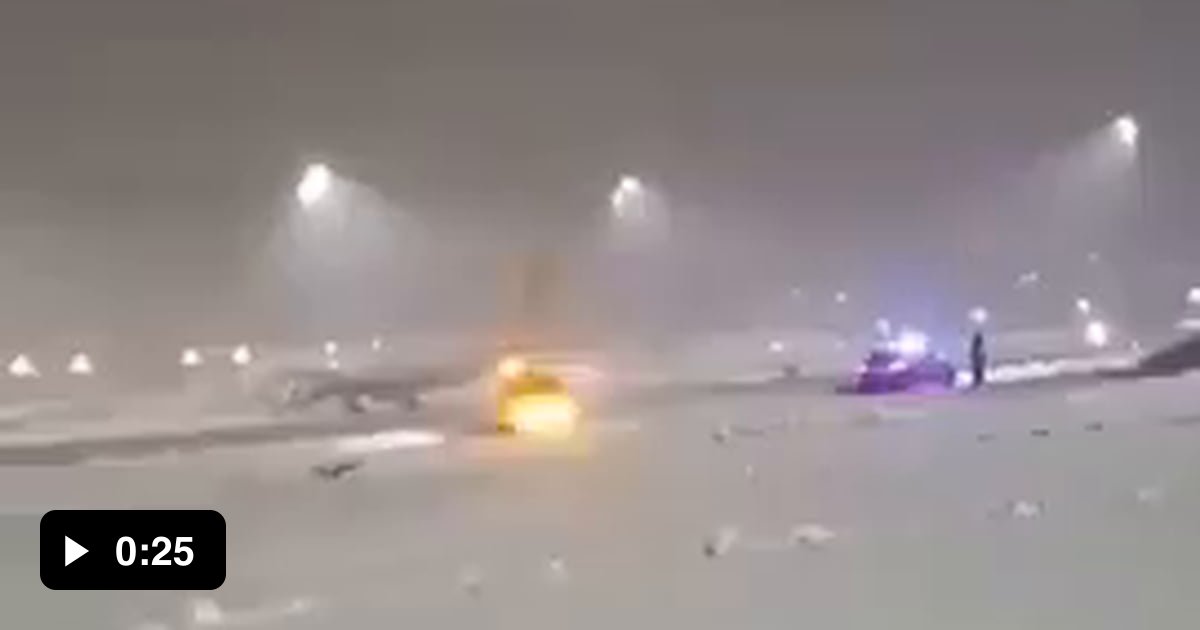 In Munich, due to abnormal snowfall, a plane was frozen to the ground