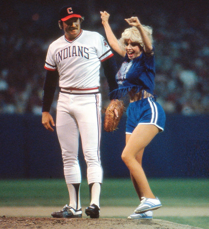 Baseball's "Kissing Badit" with Len Barker at the 1981 All