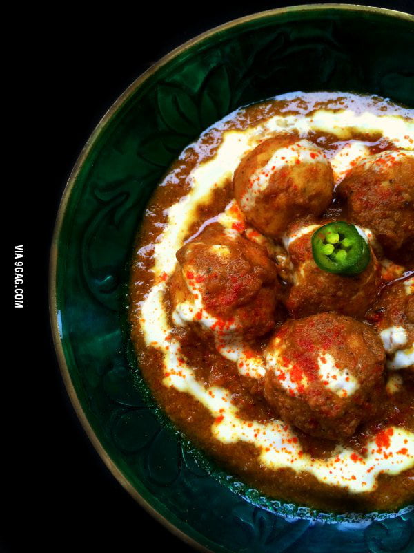 Chicken Meatballs in Spicy Indian Curry (Koftas) - 9GAG