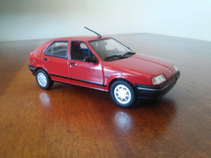 Heco Modèles - 1:43 - Ferrari 400 i - Catawiki Heco Modèles - 1:43 - Ferrari 400 i - Catawiki