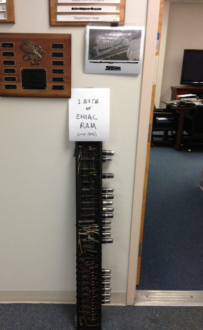 1 Byte Of RAM From 1946 How Big Would 32GB Be 9GAG 1 Byte Of RAM From 1946 How Big Would 32GB Be 9GAG