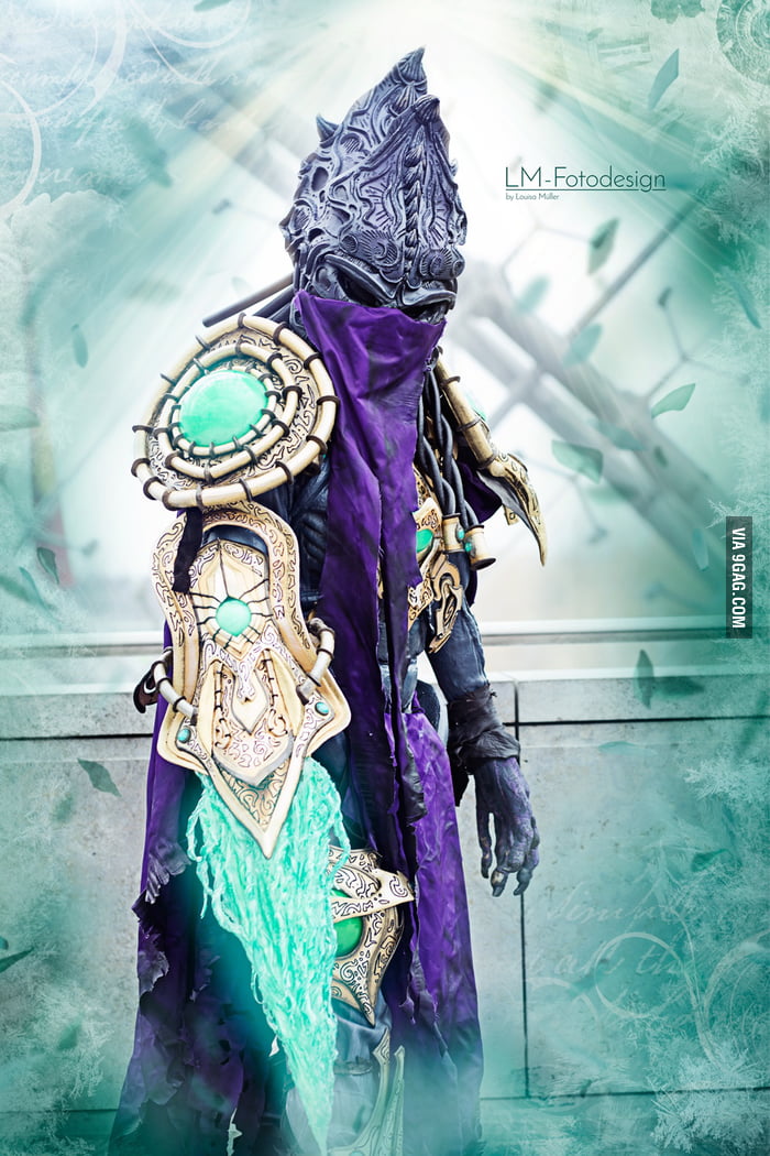 Zeratul Cosplay - 9GAG