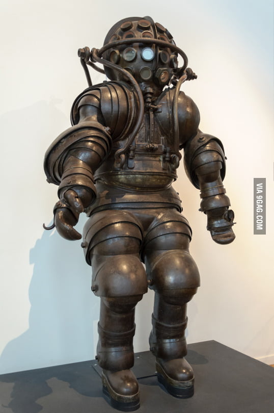 Diving suit from the 1880s - 9GAG