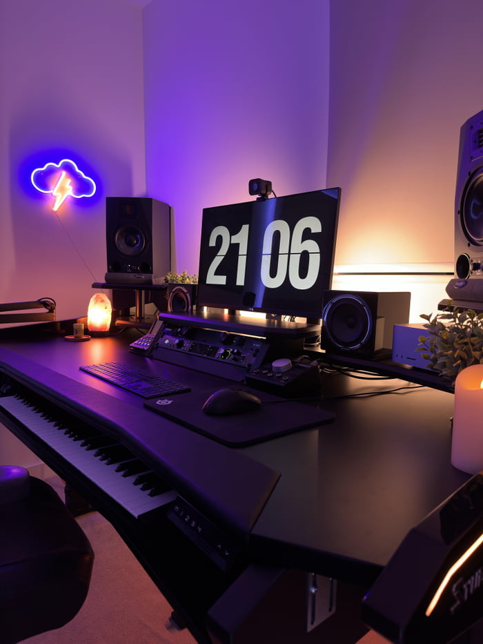 Workstation upgrade 🫡 - 9GAG