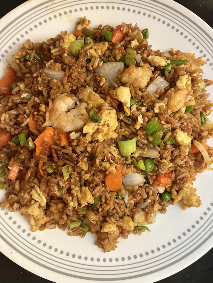 Shrimp fried rice with a teeny tiny splash of soy sauce - 9GAG