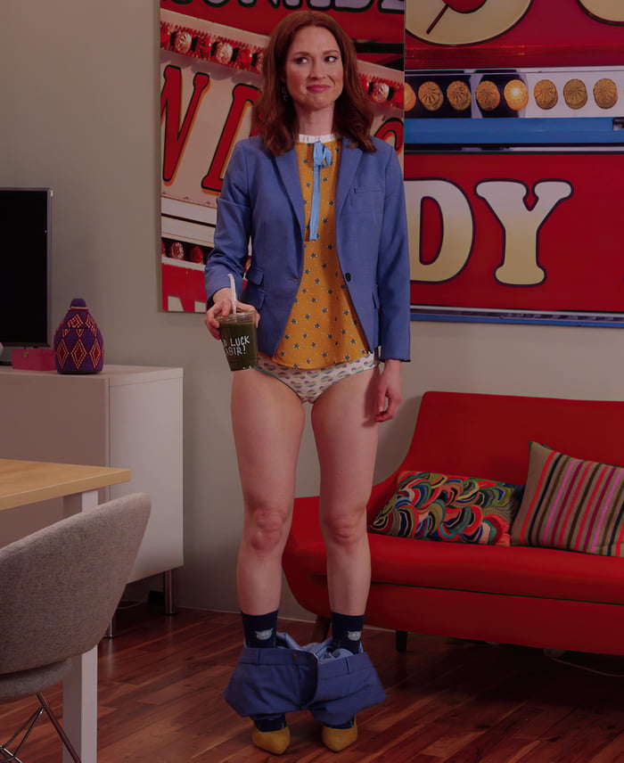 Ellie Kemper Gag