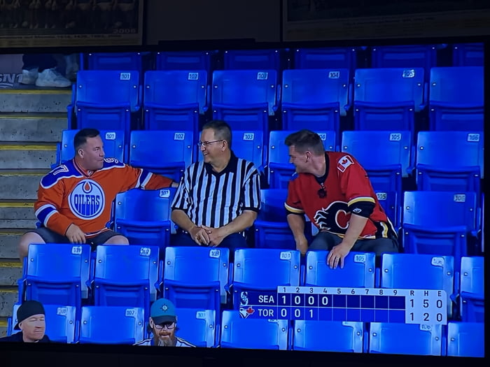 Three Fans At Tonights Toronto Blue Jays Game 9gag 8754