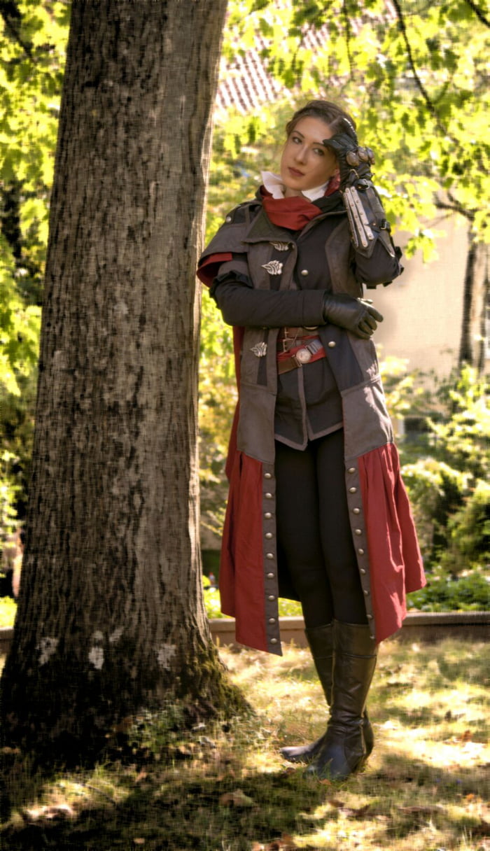 assassin's creed evie frye figure