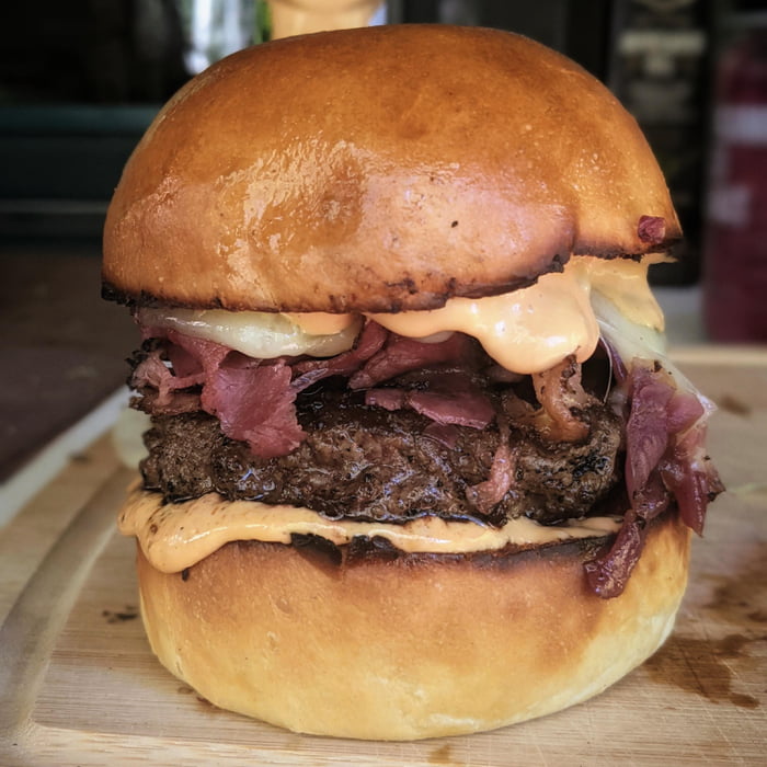 Reuben Burger, 6oz beef patty, smoked pastrami, sauerkraut, swiss