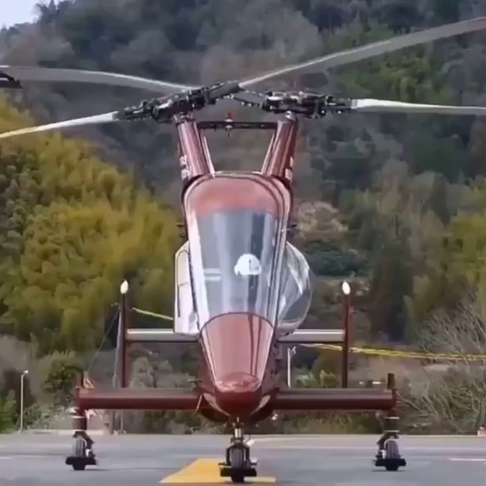 Watching this helicopter with dual intermeshing rotors power up 9GAG
