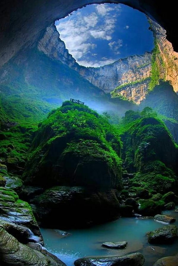 XiaoZhai Tiankeng Is Both The Deepest And Largest Sinkhole In The World ...