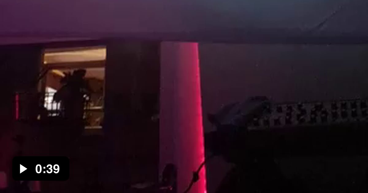 Watching Twilight on a poorly hung projector screen 9GAG