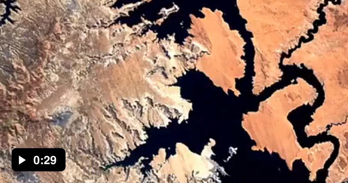 How much water Lake Powell has lost since 19842022 9GAG