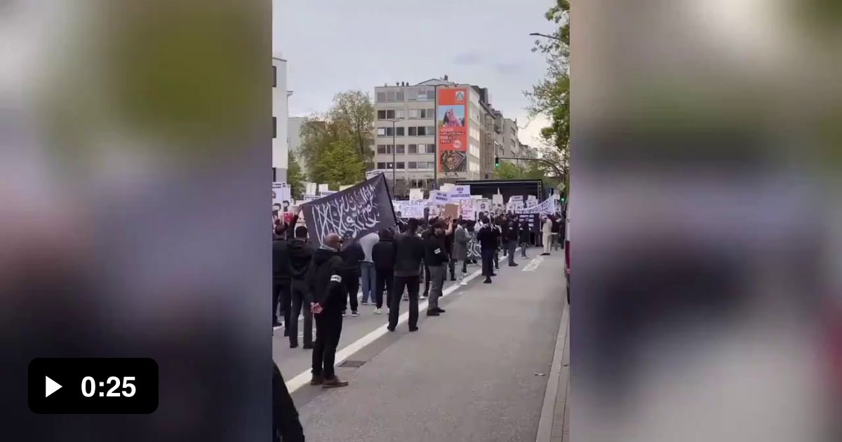Hundreds Of Islamists Are Demonstrating In Hamburg Germany They Are hundreds-of-islamists-are-demonstrating-in-hamburg-germany-they-are