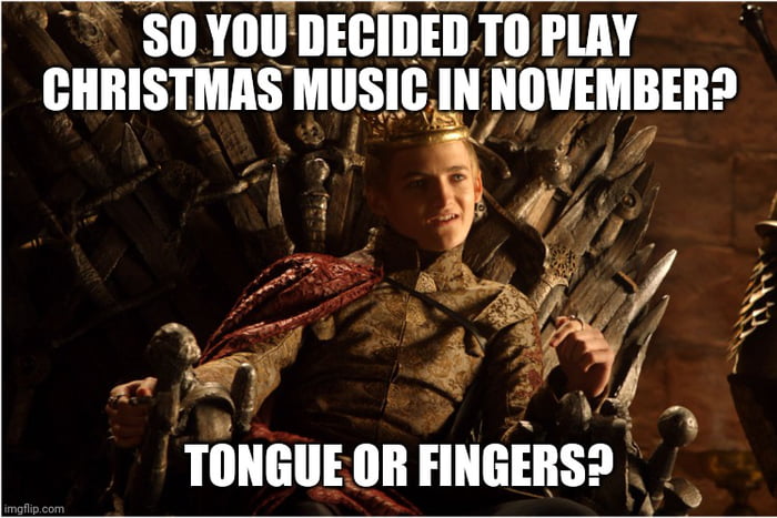 christmas-music-in-november-9gag