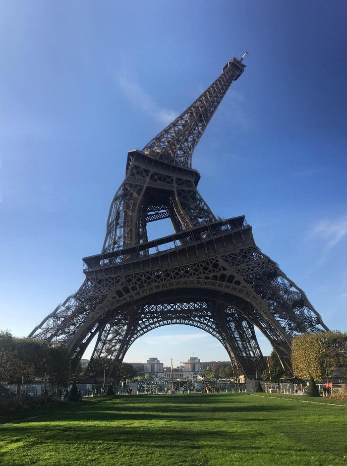 Panoramic Of The Eiffel Tower Gone Right Or Wrong 9GAG