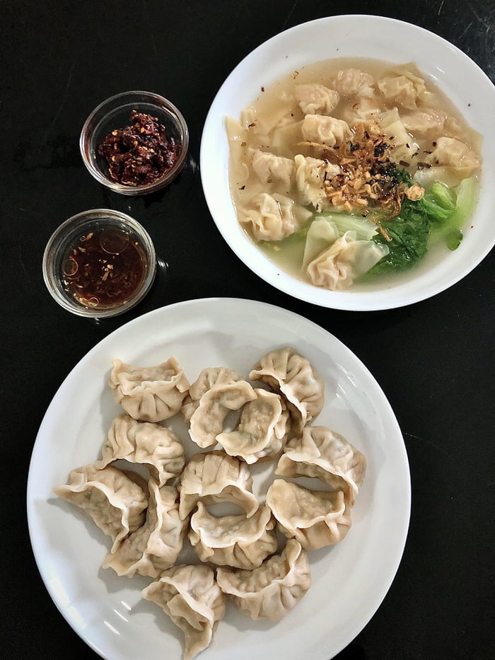 Dumplings - Shui jiao (pork, prawn n chive) & pork wonton soup - 9GAG