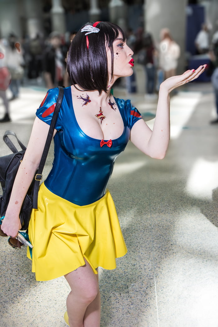 Studenten Bruste Cosplay Doppelter