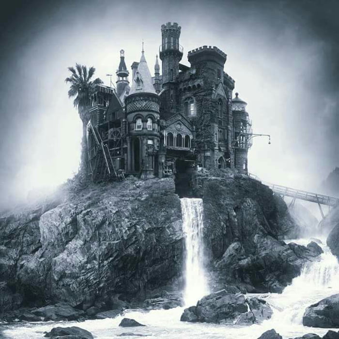 Rare photograph of the Incredible Humboldt Mansion before it was