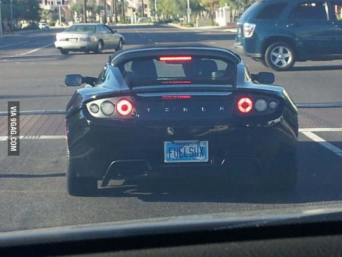 Saw this tesla with the best vanity plate - 9GAG