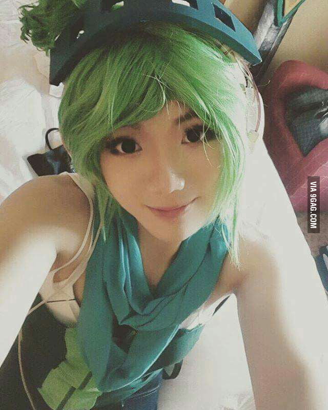 Arcade riven cosplay . it's a trap ! - 9GAG