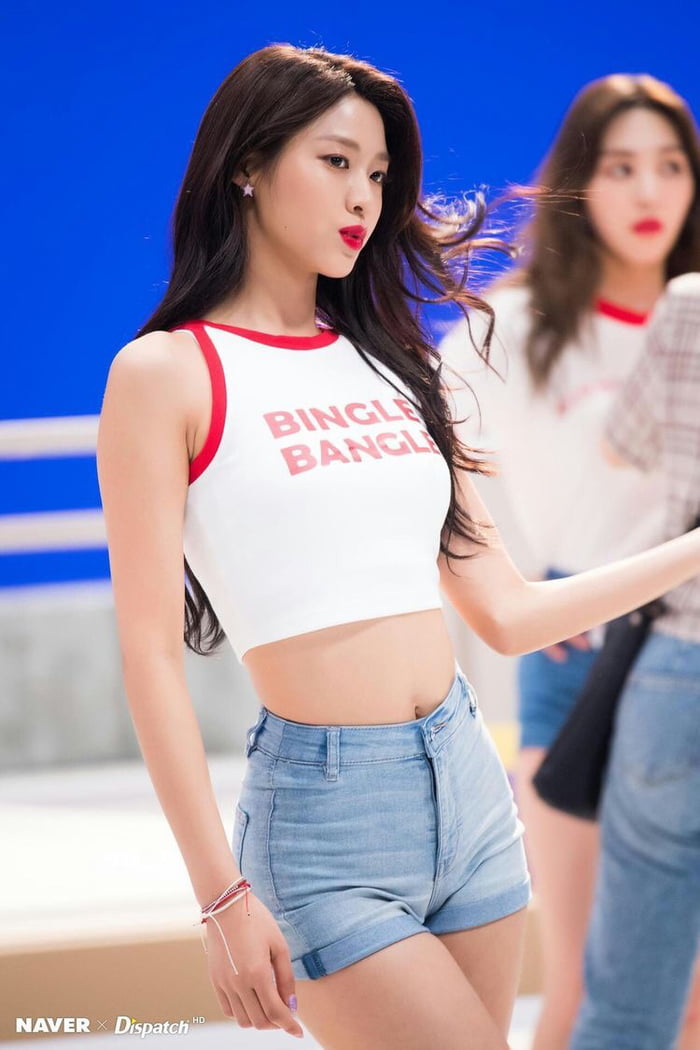 Aoa seolhyun ... girl crush ️ - 9GAG