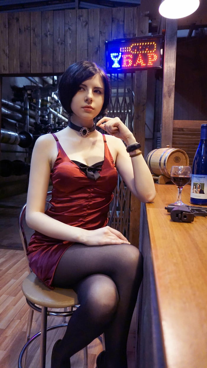 Maryydixon as Ada Wong - 9GAG